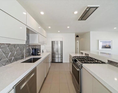 436 N Greenhouse Way - Photo Thumbnail 11