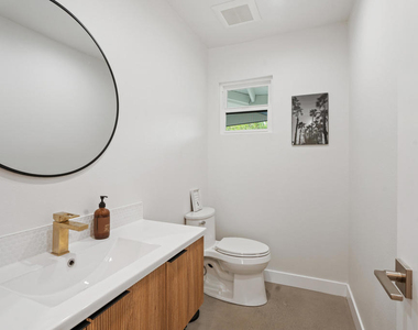 43490 Bath Point Court - Photo Thumbnail 15