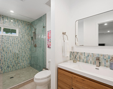 43490 Bath Point Court - Photo Thumbnail 18