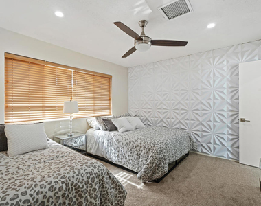 43490 Bath Point Court - Photo Thumbnail 23