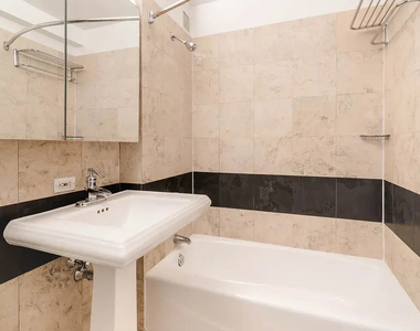 302 East 39th Street - Photo Thumbnail 9