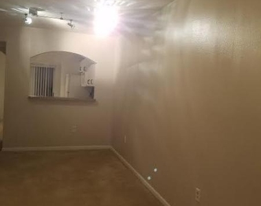 3490 Briar Bay Boulevard - Photo Thumbnail 4