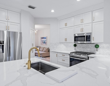 8307 Quail Meadow Way - Photo Thumbnail 12