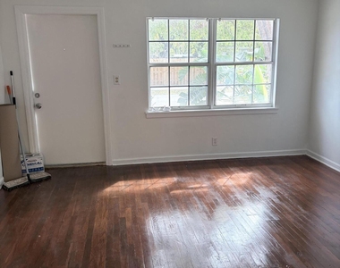 213 Se 9th Street - Photo Thumbnail 1