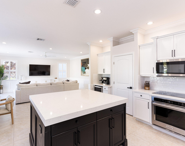 9638 Worswick Court - Photo Thumbnail 10