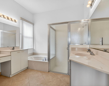 2431 Westmont Drive - Photo Thumbnail 29