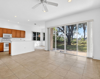 2431 Westmont Drive - Photo Thumbnail 12