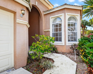 2431 Westmont Drive - Photo Thumbnail 2
