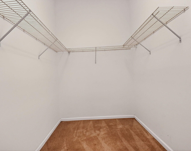 2431 Westmont Drive - Photo Thumbnail 28