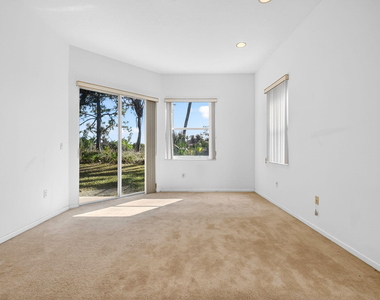 2431 Westmont Drive - Photo Thumbnail 23