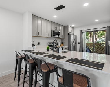 12950 Dartford Trail - Photo Thumbnail 15