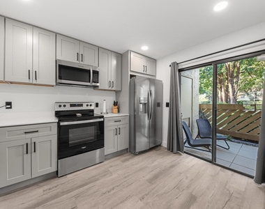 12950 Dartford Trail - Photo Thumbnail 10