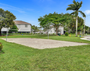 1245 Sw 46th Way - Photo Thumbnail 36