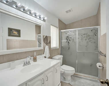1245 Sw 46th Way - Photo Thumbnail 20