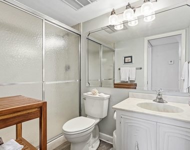2440 Sw 22nd Avenue - Photo Thumbnail 18