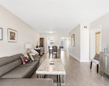 2440 Sw 22nd Avenue - Photo Thumbnail 9