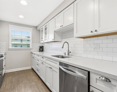 2440 Sw 22nd Avenue - Photo Thumbnail 11