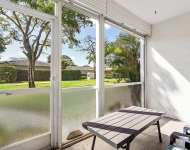 2440 Sw 22nd Avenue - Photo Thumbnail 24