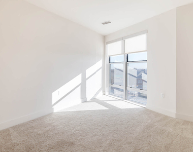 2209 Pershing Drive - Photo Thumbnail 17