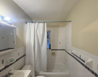 33 Kingston Avenue - Photo Thumbnail 4