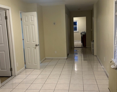 33 Kingston Avenue - Photo Thumbnail 7