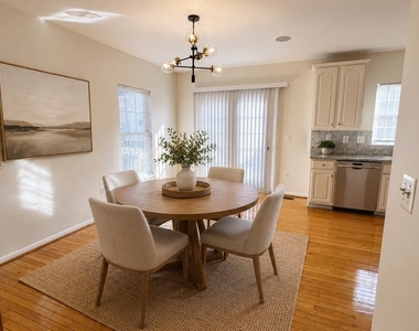 9611 Normanton Way - Photo Thumbnail 10