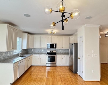 9611 Normanton Way - Photo Thumbnail 13