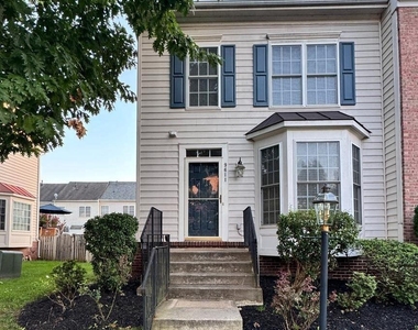 9611 Normanton Way - Photo Thumbnail 1