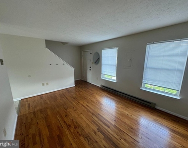 205 Little River Drive - Photo Thumbnail 3