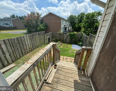 205 Little River Drive - Photo Thumbnail 8