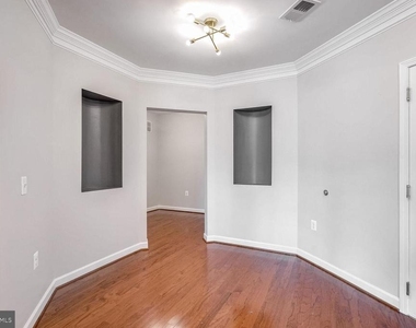 2101 N Monroe Street - Photo Thumbnail 6