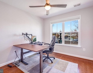 2101 N Monroe Street - Photo Thumbnail 8