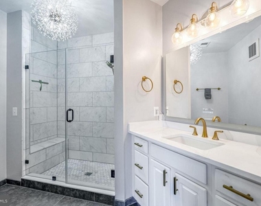 2101 N Monroe Street - Photo Thumbnail 10