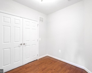 2101 N Monroe Street - Photo Thumbnail 5