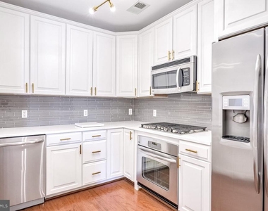 2101 N Monroe Street - Photo Thumbnail 1