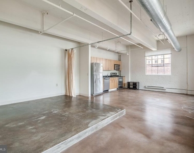 412 S 13th Street - Photo Thumbnail 2