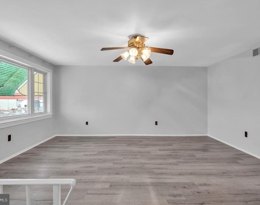 3639 Gaul Street - Photo Thumbnail 3