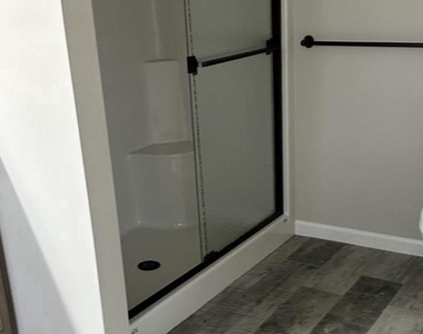 111 Delano Drive - Photo Thumbnail 11