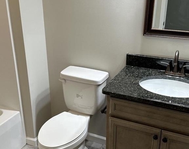 111 Delano Drive - Photo Thumbnail 17