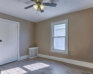 3216 Green Street - Photo Thumbnail 6