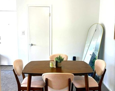 802 Lindsey Court - Photo Thumbnail 14