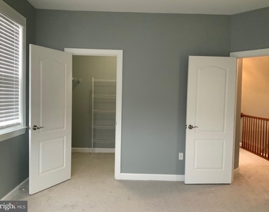 3301 Castle Ridge Circle - Photo Thumbnail 30