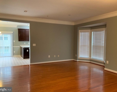 3301 Castle Ridge Circle - Photo Thumbnail 11