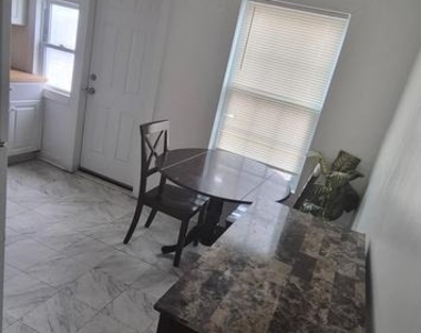 511 Seagull Avenue - Photo Thumbnail 15