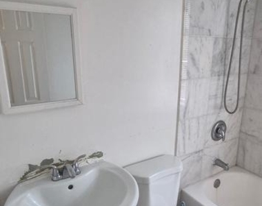 511 Seagull Avenue - Photo Thumbnail 6