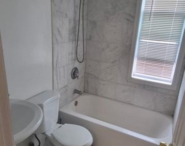 511 Seagull Avenue - Photo Thumbnail 7