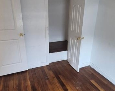 511 Seagull Avenue - Photo Thumbnail 4