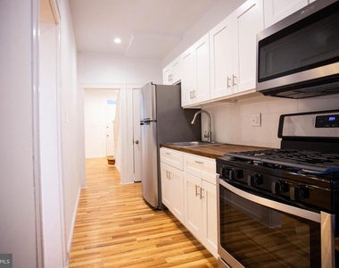 3702 Hayward Avenue - Photo Thumbnail 6