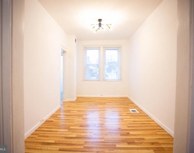 3702 Hayward Avenue - Photo Thumbnail 4