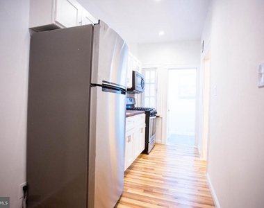 3702 Hayward Avenue - Photo Thumbnail 5